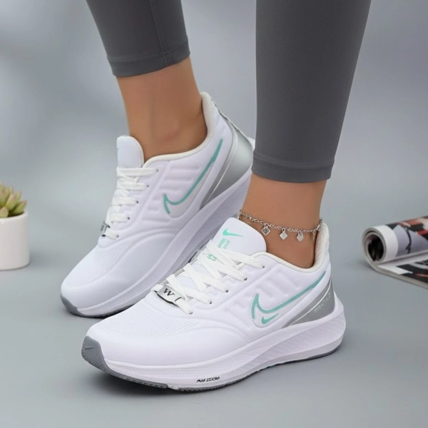 کفش اسپرت باشگاهی دو نایک پاکلاس